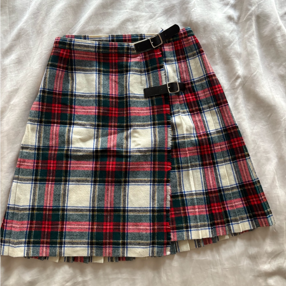 Vintage Archie Brown & Son plaid skirt with adjustable waist via leather buckles